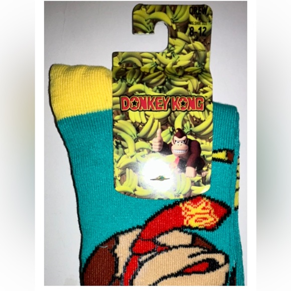 Donkey Kong Crew Socks 1 Pair Men 8-12 Green Yellow w Bananas & DK Face Nintendo - Picture 4 of 12